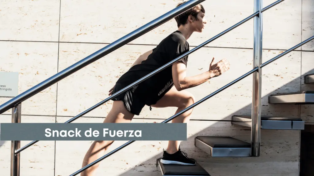 Snacks de Fuerza: rutinas de 15 minutos para entrenar fuerza desde casa. Entrenamientos cortos, prácticos y sin apenas material para mantenerte activa incluso cuando tienes poco tiempo.